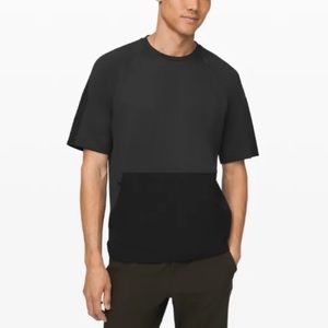 LULULEMON Mobility Train Short sleeve crew gray black top